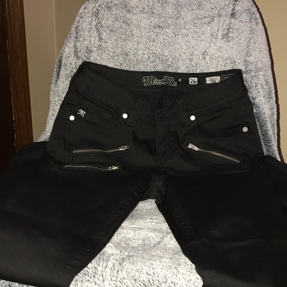 Size 26 Miss Me Jeans, skinny !